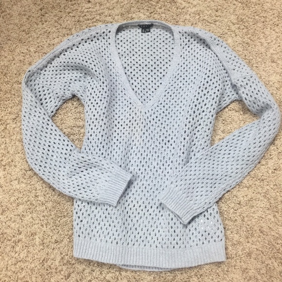 Theory pale blue/gray v-neck sweater-Nvr worn 💙💛