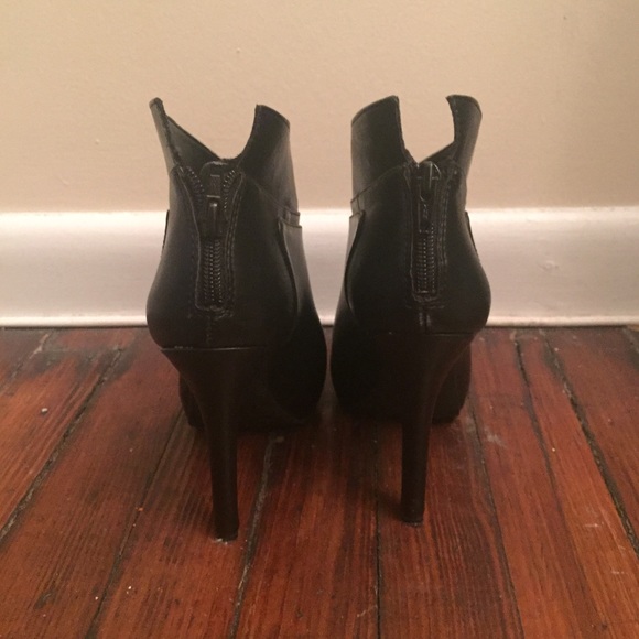 ❌SOLD❌Jessica Simpson Black Leather Booties - Picture 3 of 4
