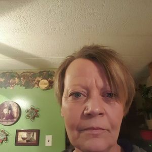 Meet your Posher, Holly