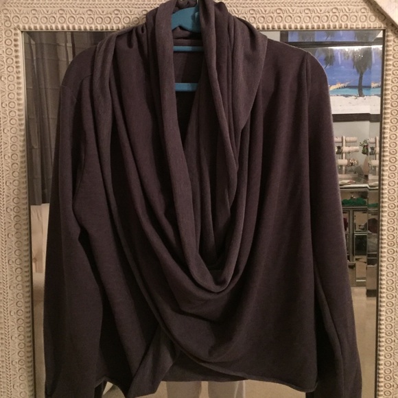 Sweaters - Grey sweater