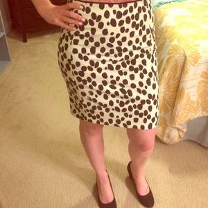 H&M black and white pencil skirt