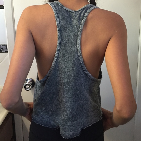 Cut tee - Picture 2 of 3