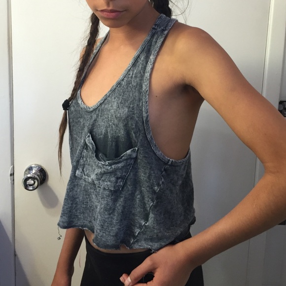 Cut tee - Picture 3 of 3