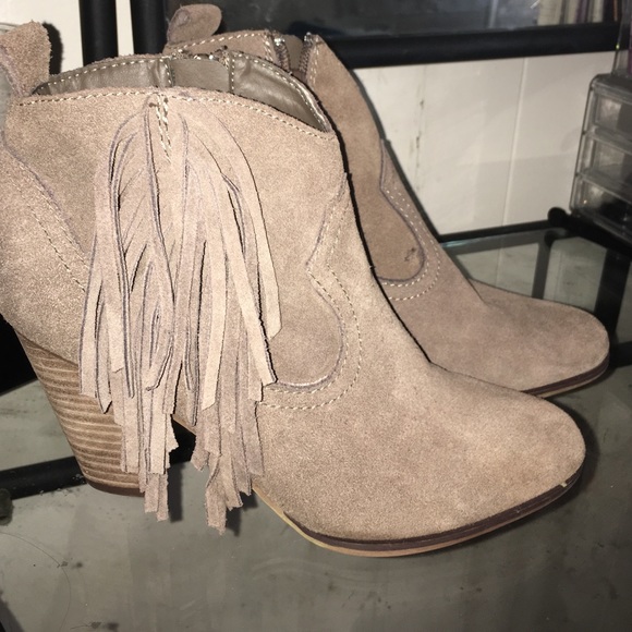Steve Madden ankle booties