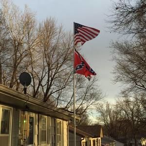 Meet your Posher, Larry