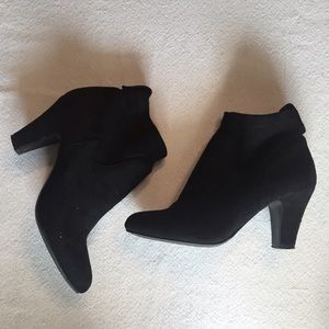 BCBGeneration slip on booties • Delilah