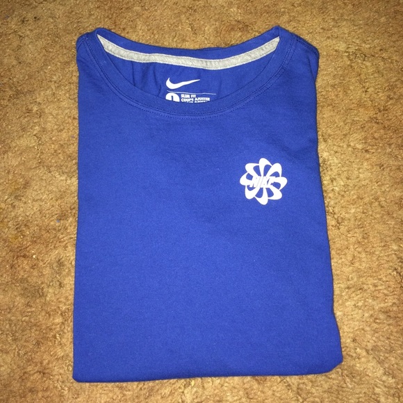 Royal blue nike tee