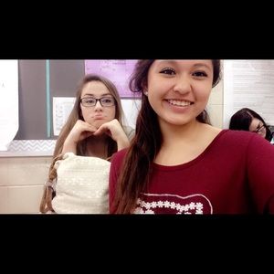 Meet your Posher, Josefina