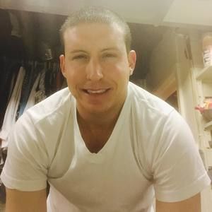 Meet your Posher, Chris