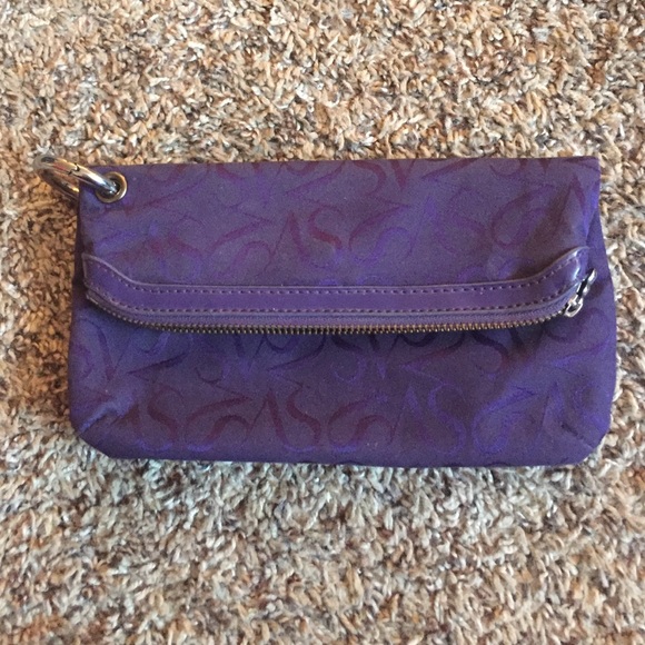 VERA WANG CLUTCH