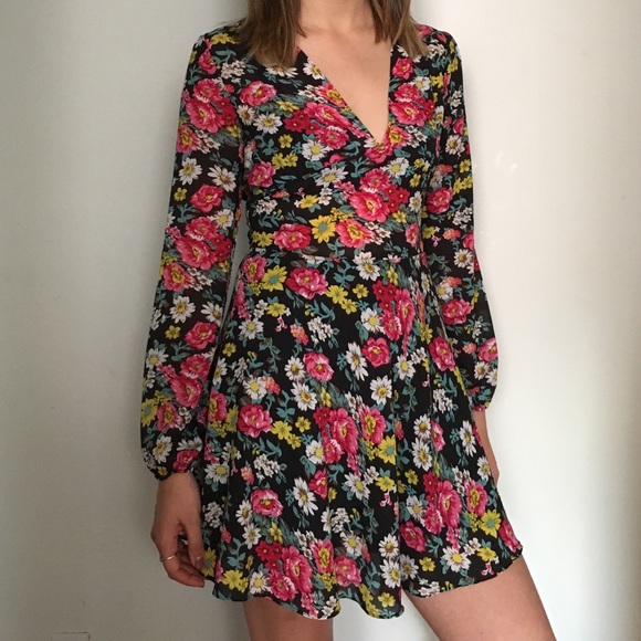 Urban Outfitters Dresses & Skirts - Urban Outfitters YAYA Long Sleeve Mini Dress