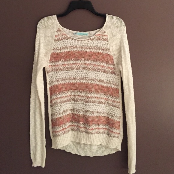Adorable knit sweater!