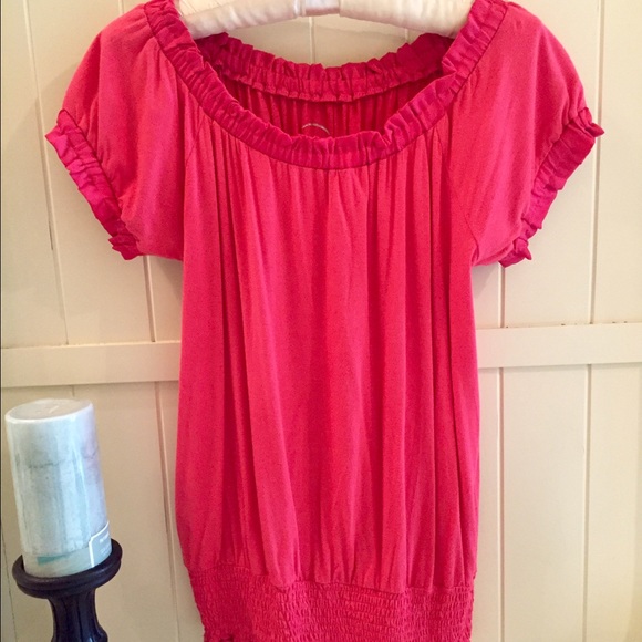 Dark pink INC top