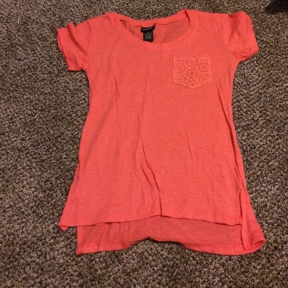 Short sleeved shirt