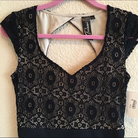 ⚡️CLOSET CLOSING ⚡️BNWT Black lace skater dress - Picture 2 of 3