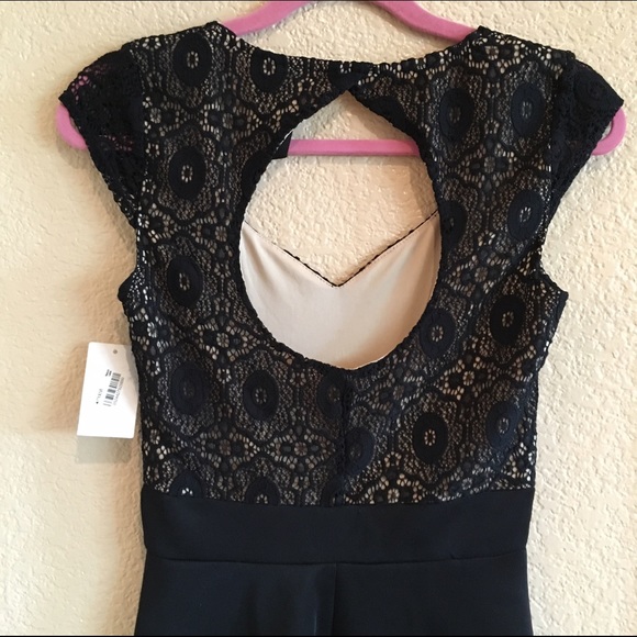 ⚡️CLOSET CLOSING ⚡️BNWT Black lace skater dress - Picture 3 of 3