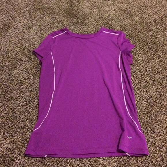 workout shirt