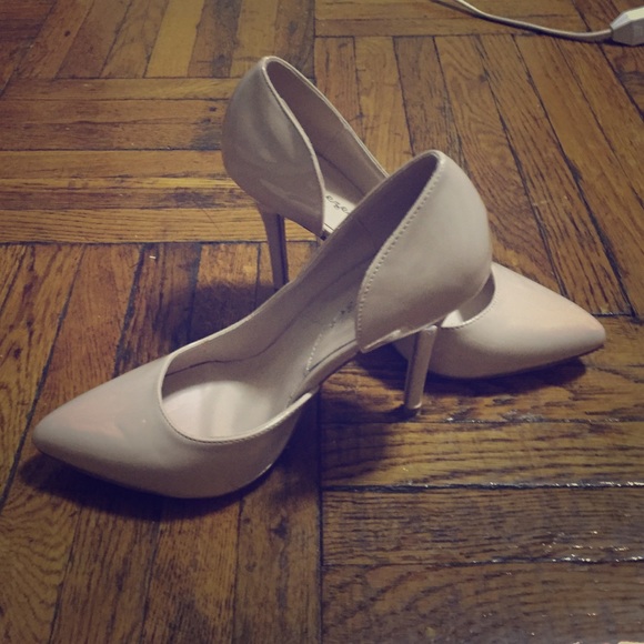 Never work nude pumps
