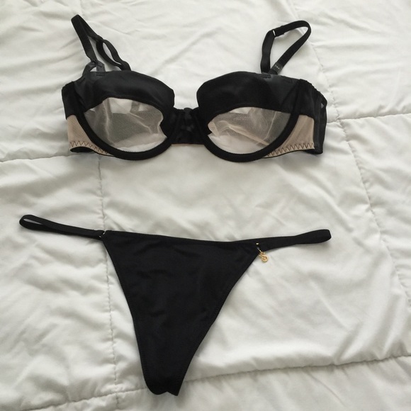 ๐VS BURLESQUE STYLE LINGERIE SET ๐ 34B BRALLETE. - Picture 3 of 4