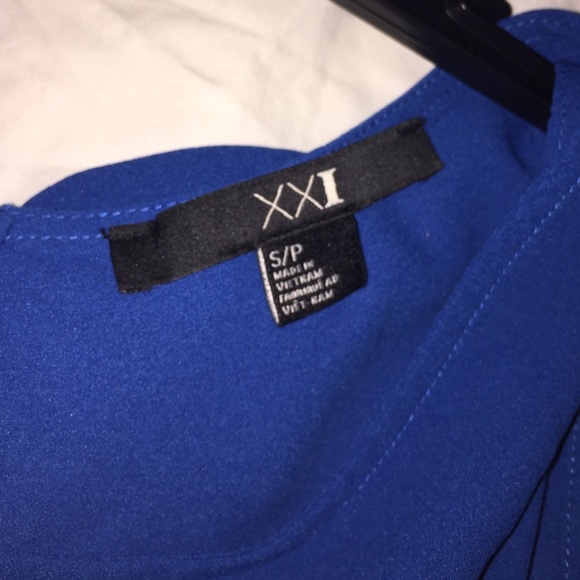 Forever 21 Blue Open Back Tank💙 - Picture 4 of 4