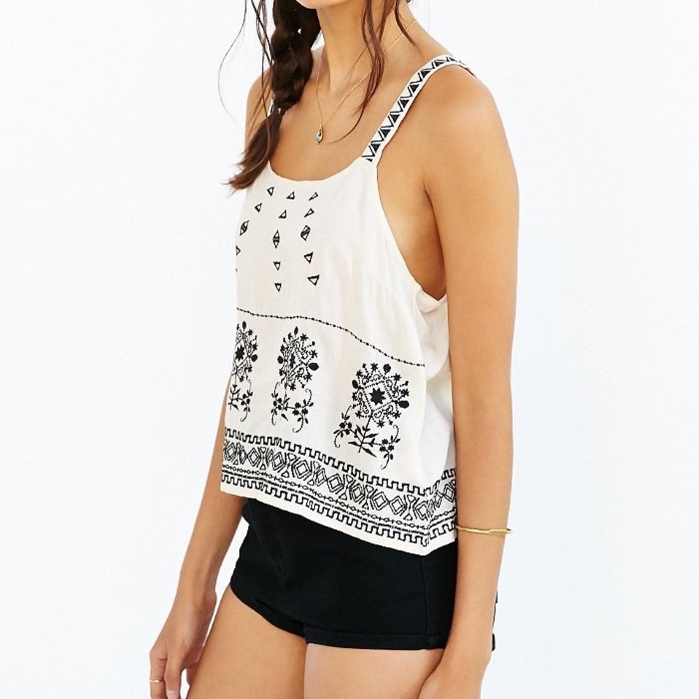 NWT! Patrons Of Peace Embroidered Tank