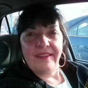 Meet your Posher, Deborah