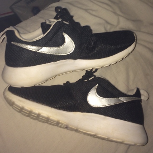 black roshe runs