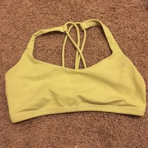 Lululemon sports bra size 6