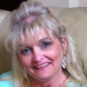 Meet your Posher, Mellony