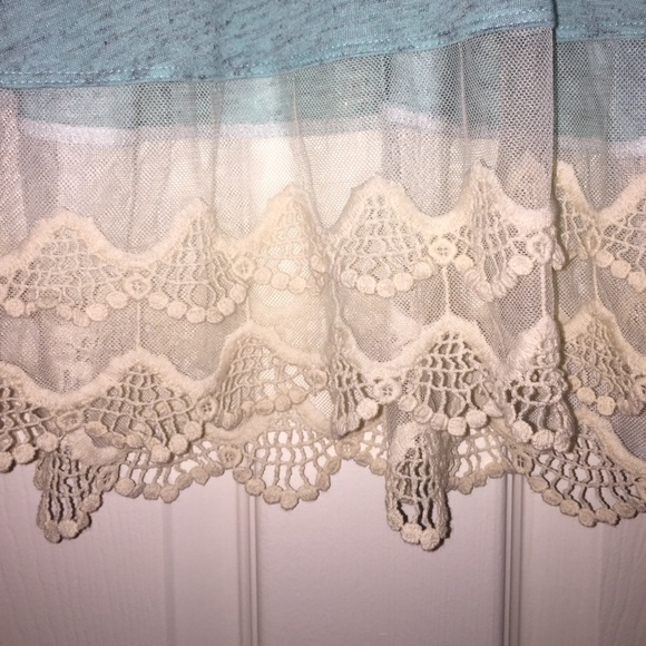 Blue Tank Top w/ an Adorable Lace Detailed Bottom - Picture 2 of 3