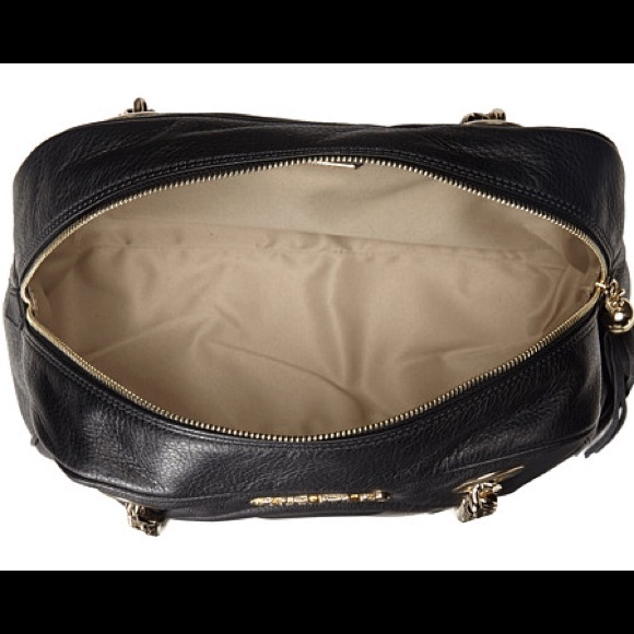 SOLD!! NWT Valentino Madonna Shoulder Bag - Picture 4 of 4