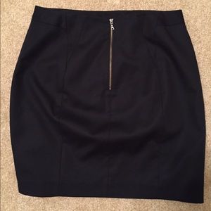 Tahari pencil skirt