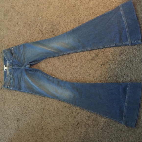 Alice and Olivia flares