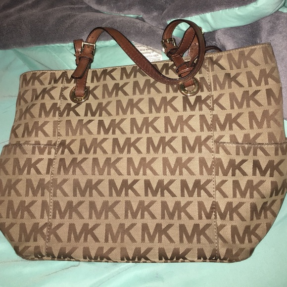 Michael Kors purse