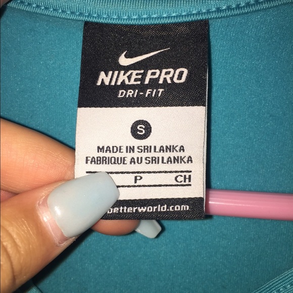 Nike pullover - Picture 3 of 3
