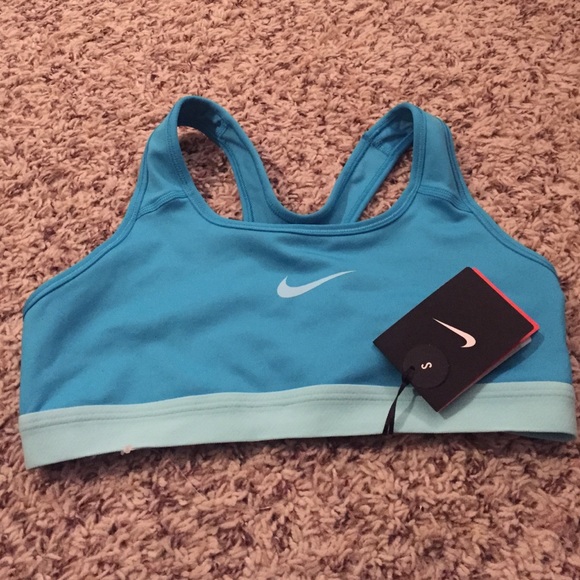 ❗️❗️SALE❗️❗️Nike pro classic sports bra NWT
