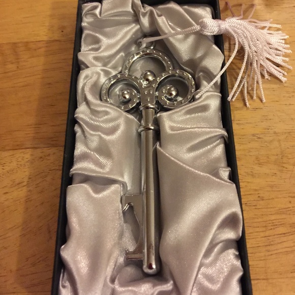 Key Pendent - image 3