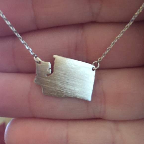 Dainty Silver Washington State Necklace