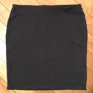 Charcoal colored skirt Old Navy