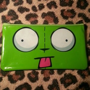 Gir pouch