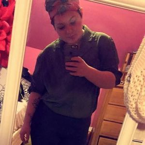 Meet your Posher, Hannah