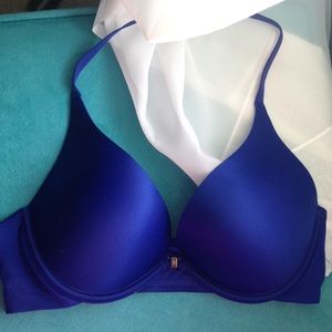Victoria's Secret plunge bra