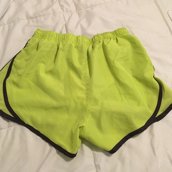 PONY workout shorts. Neon yellow - Picture 2 of 2