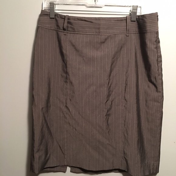 Limited pinstriped skirt