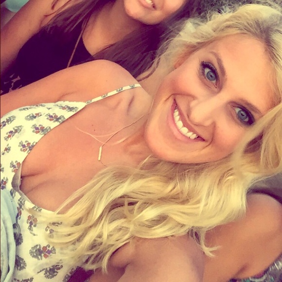 MEET YOUR SELLER💁🏼