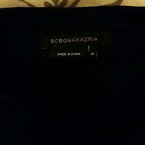 Black snap  down with gold snap - Picture 2 of 3