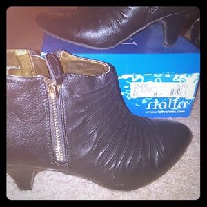 Black kitten heel booties
