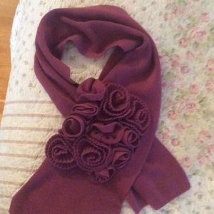 ✨SALE✨ Maroon/dark dusty pink scarf with flowers