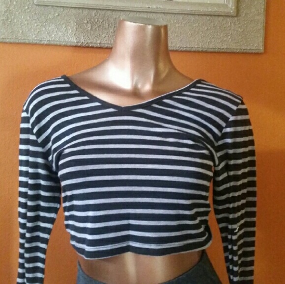 Vertical stripped crop top!