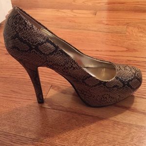 New Never Worn faux snakeskin print platform heels